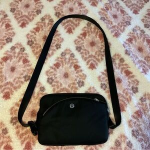 Lululemon Curved Lines Black Crossbody